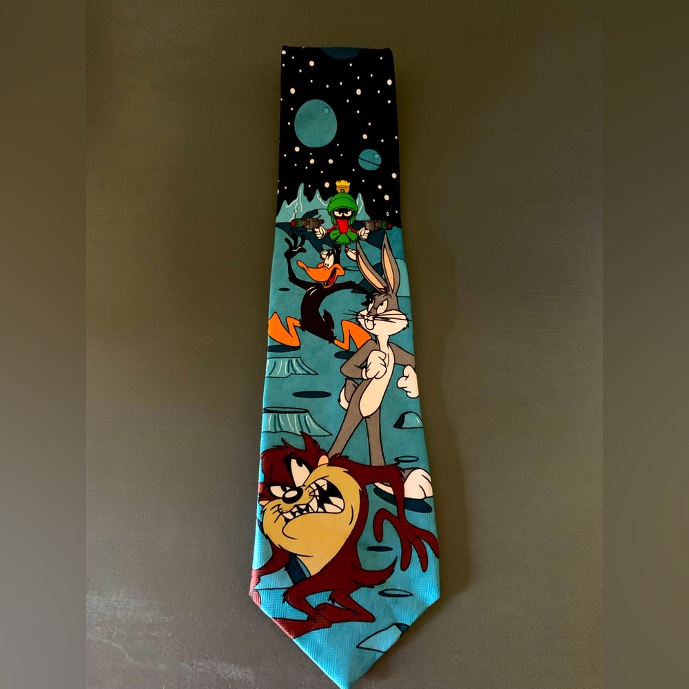 Vintage 1997 Looney Tunes Tie! Mint condition!